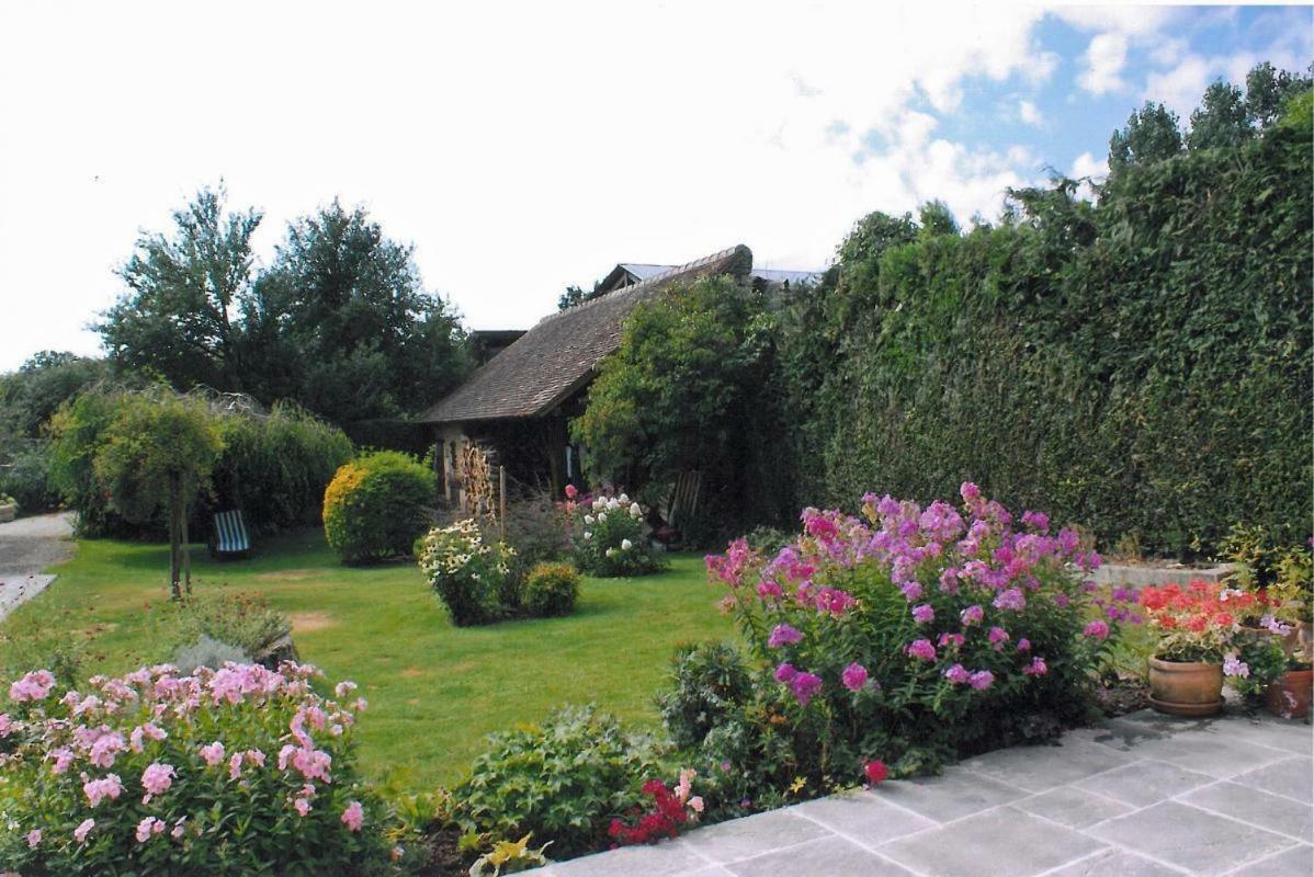 Chambre D'Hote Courtoux Saint-Denis-sur-Sarthon Eksteriør billede
